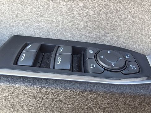 Used 2023 GMC Sierra 1500 SLT w/ SLT Premium Plus Package image 13