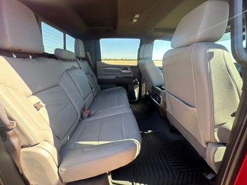 Used 2022 Chevrolet Silverado 1500 LTZ w/ LTZ Premium Package image 16