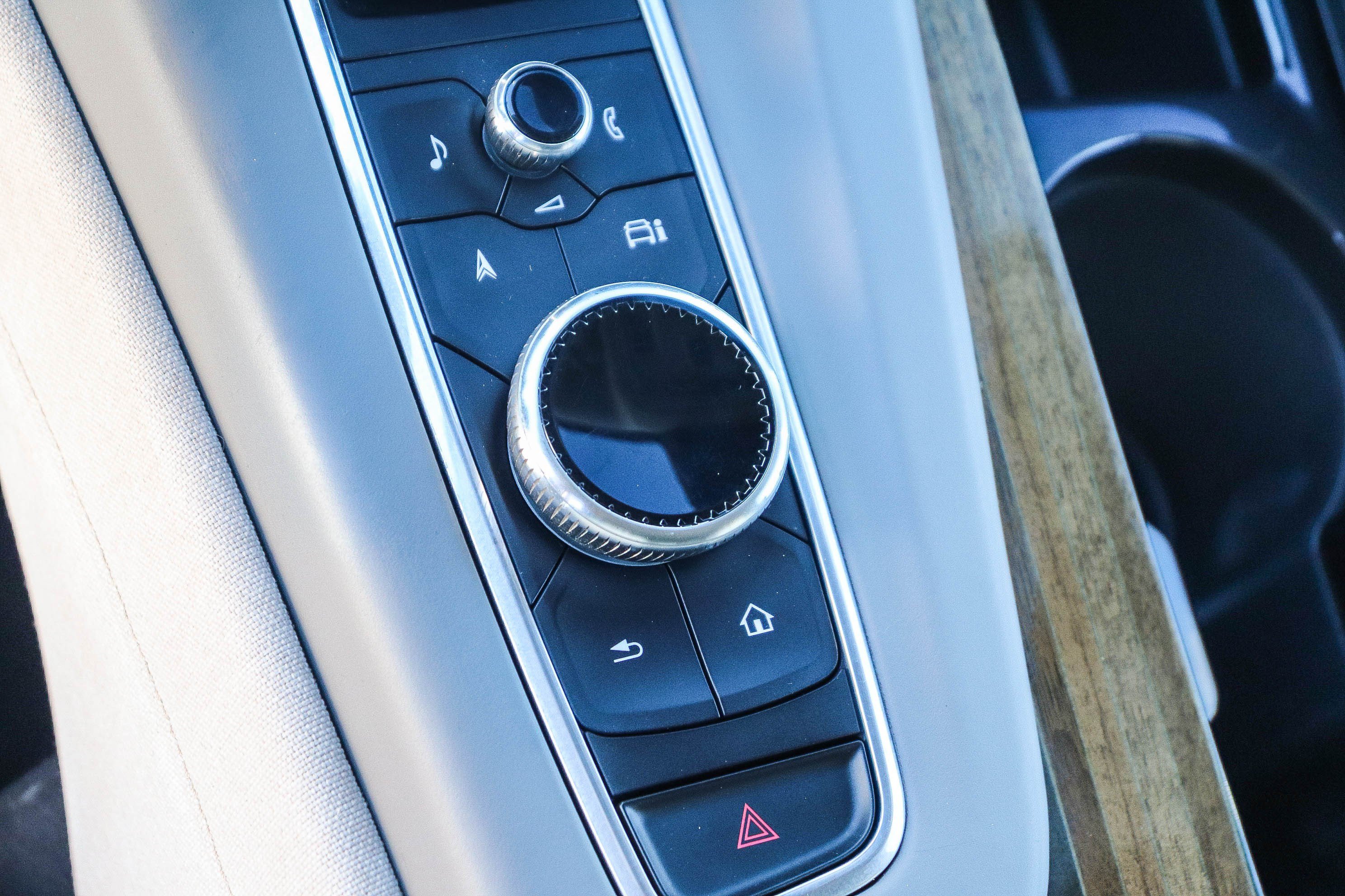 Used 2022 Cadillac Escalade Sport Platinum AWD/4WD image 22