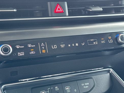 New 2026 Kia Carnival SX w/ SX Dark Edition Package FWD image 21
