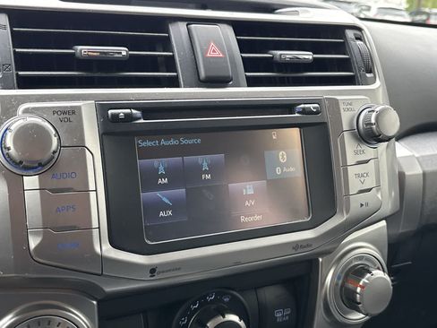 Used 2014 Toyota 4Runner SR5 AWD/4WD image 14