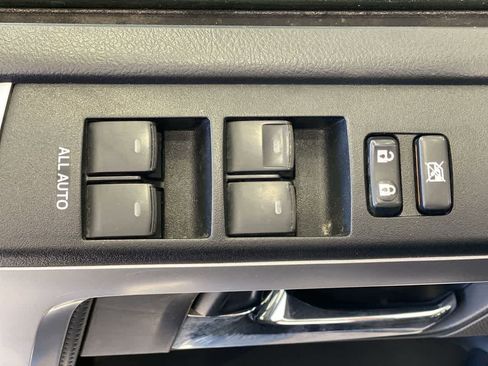 Used 2019 Toyota 4Runner SR5 image 15