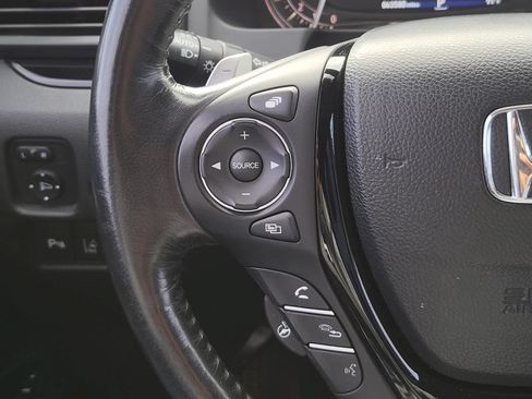 Used 2018 Honda Pilot Elite image 30