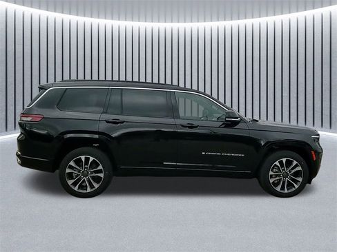 New 2025 Jeep Grand Cherokee L Overland w/ Trailer Tow Package image 5