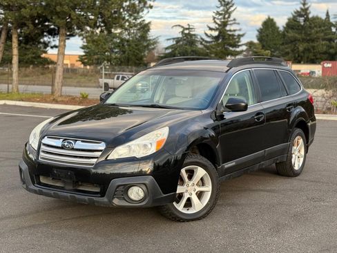 Used 2014 Subaru Outback 2.5i Premium AWD/4WD image 1