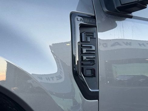 Used 2022 Ford F250 Lariat w/ Lariat Ultimate Package image 10