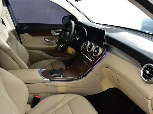 Used 2022 Mercedes-Benz GLC 300 4MATIC image 40