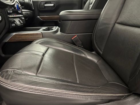 Used 2021 Chevrolet Silverado 1500 High Country w/ Technology Package AWD/4WD image 24