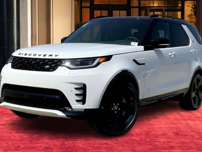 New 2025 Land Rover Discovery Dynamic SE