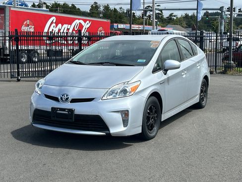 Used 2012 Toyota Prius Two FWD image 32