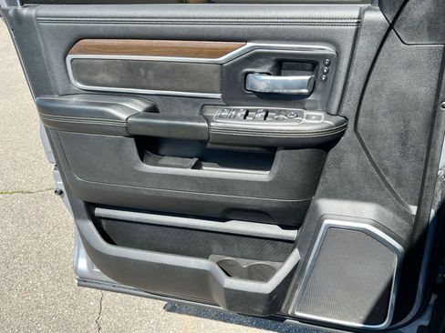 Used 2022 RAM 4500 Laramie AWD/4WD image 29