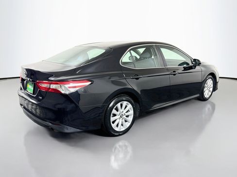Used 2018 Toyota Camry LE w/ Protection Package (Q2) FWD image 10