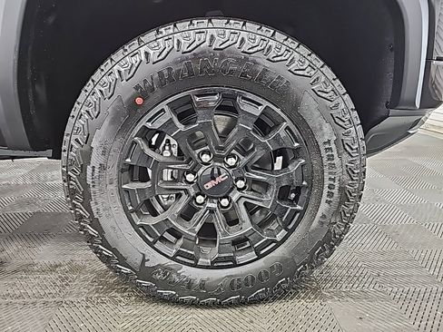 New 2026 GMC Canyon Elevation w/ Convenience Package image 48