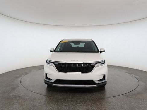 Used 2024 Kia Carnival LX image 30