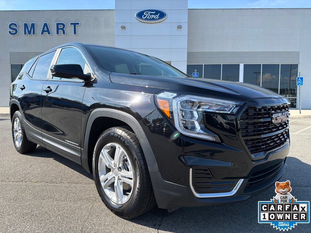 Used 2024 GMC Terrain SLE AWD/4WD image 1