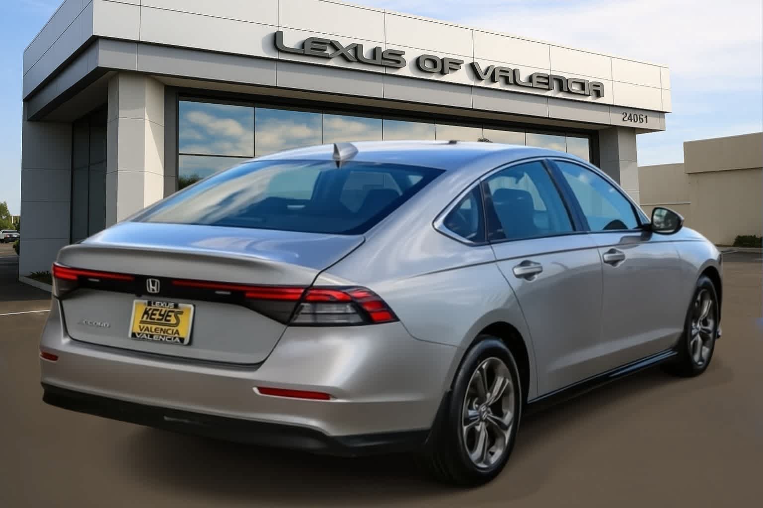 Used 2024 Honda Accord EX image 4