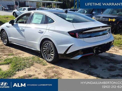 New 2026 Hyundai Sonata Limited FWD image 11