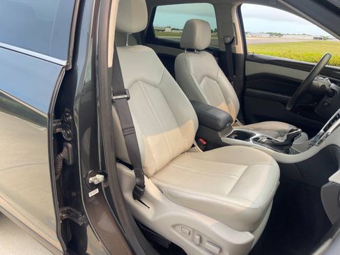 Used 2015 Cadillac SRX Performance w/ Driver Awareness Package FWD image 40