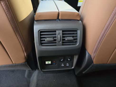 New 2026 Nissan Rogue Platinum AWD/4WD image 24