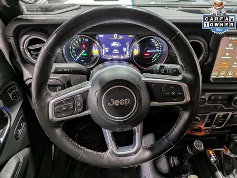 Used 2023 Jeep Wrangler Unlimited Rubicon 4xe w/ Cold Weather Group AWD/4WD image 21