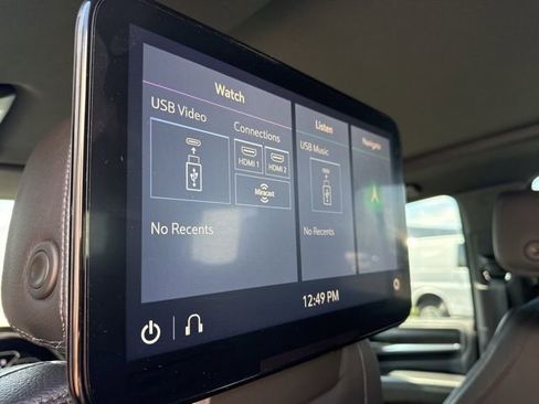 Used 2021 GMC Yukon Denali w/ Denali Premium Package image 14