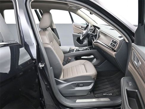 New 2026 Volkswagen Atlas SEL image 14