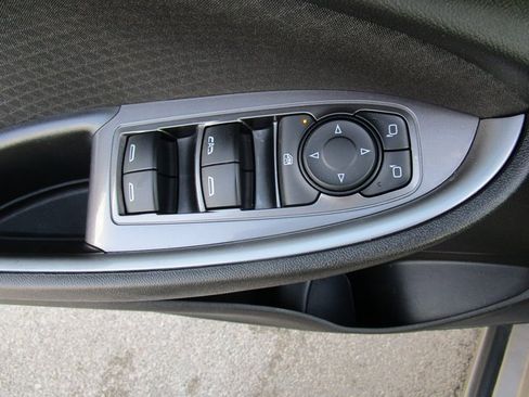 Used 2022 Chevrolet Malibu LT image 22