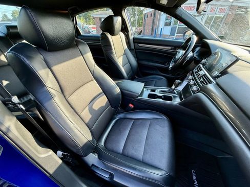 Used 2018 Honda Accord Sport image 11