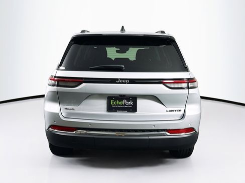 Used 2023 Jeep Grand Cherokee Limited image 7