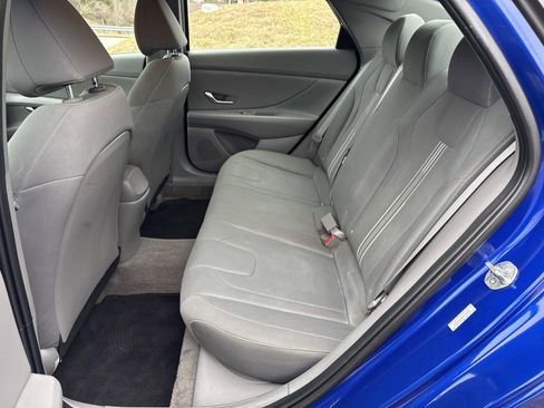 Used 2023 Hyundai Elantra SEL w/ Cargo Package image 27