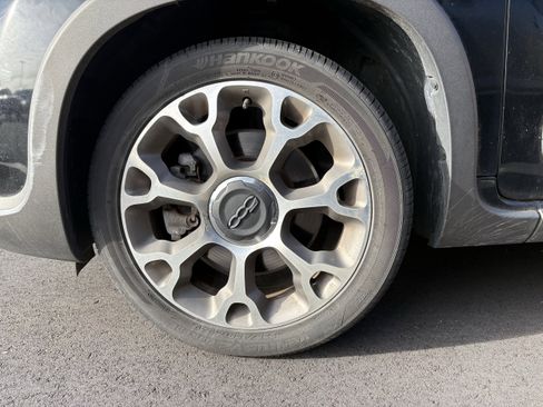 Used 2014 FIAT 500L Trekking w/ Popular Equipment Group image 11