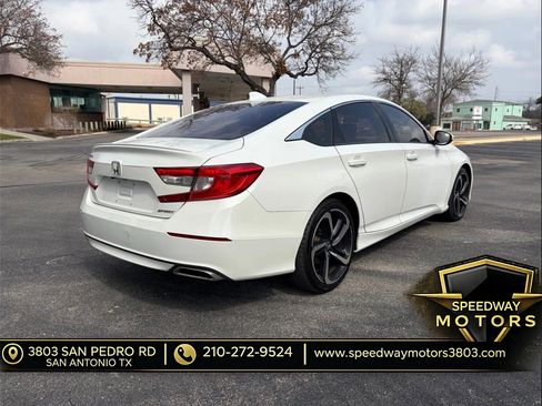 Used 2019 Honda Accord Sport image 6