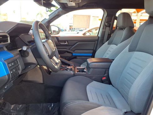 Certified 2025 Toyota Tacoma TRD Off-Road image 19