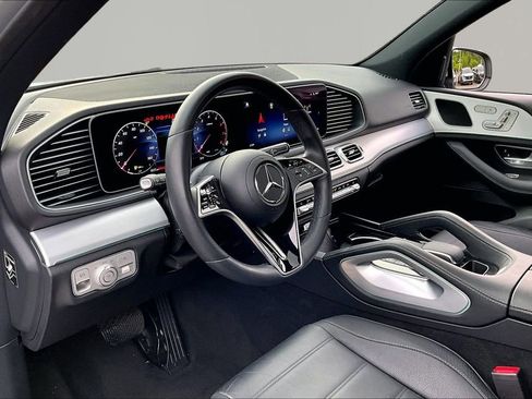 Used 2024 Mercedes-Benz GLE 450 4MATIC image 12