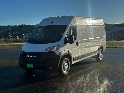 New 2026 RAM ProMaster 2500 w/ Convenience Group image 3