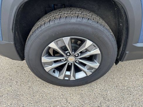 Used 2025 Chevrolet Equinox LT FWD image 31