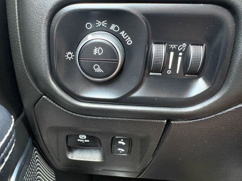 Used 2019 RAM 1500 Limited AWD/4WD image 43