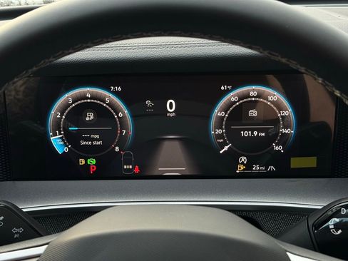 New 2025 Volkswagen Tiguan S image 27