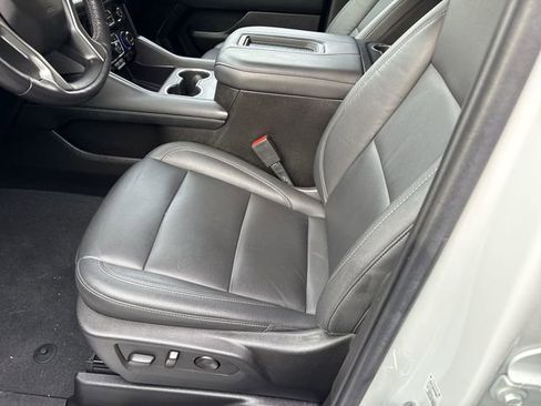 Used 2021 Chevrolet Tahoe Z71 w/ Luxury Package image 13