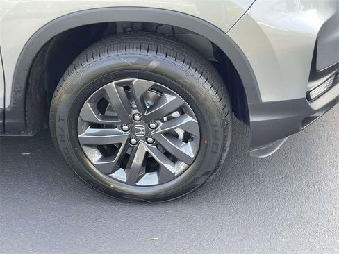 Certified 2023 Honda Ridgeline Sport image 8