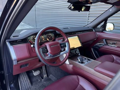 Used 2023 Land Rover Range Rover SE AWD/4WD image 4