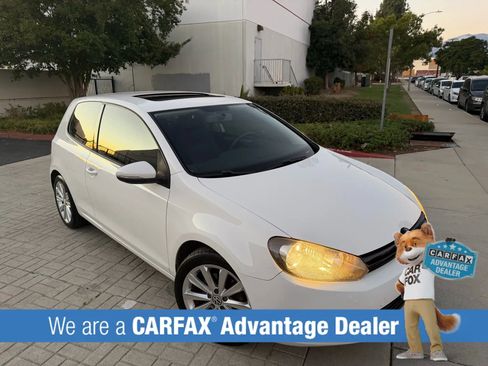 Used 2010 Volkswagen Golf 2-Door image 1