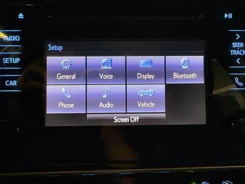 Used 2018 Toyota Corolla SE FWD image 25