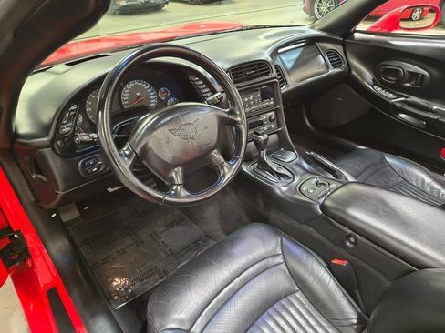Used 2001 Chevrolet Corvette Convertible w/ Preferred Equipment Group2 image 11