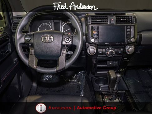 Used 2022 Toyota 4Runner TRD Off-Road Premium AWD/4WD image 6