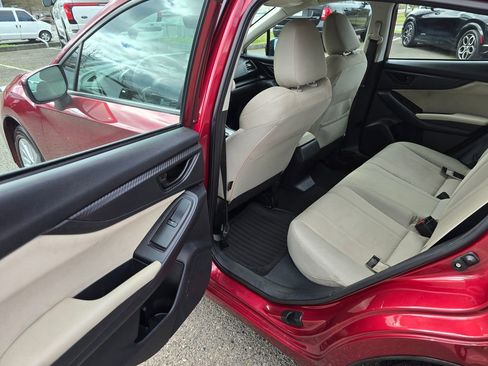 Used 2018 Subaru Impreza 2.0i Premium image 14