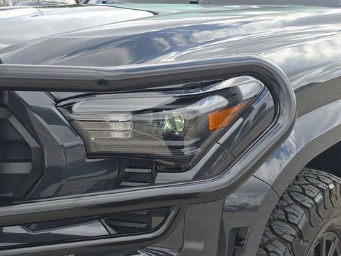 Used 2025 Toyota Tacoma SR5 image 30