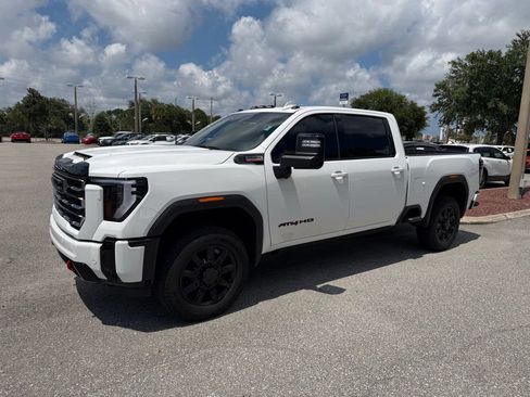 Used 2025 GMC Sierra 3500 AT4 w/ AT4 Premium Plus Package AWD/4WD image 14
