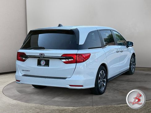 Used 2021 Honda Odyssey EX-L image 6