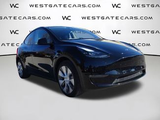 Used 2023 Tesla Model Y Long Range video 2